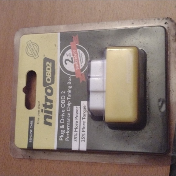Nitro OBD2 Performance Chip - Picture 1 of 2